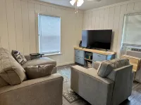 Waterfront with Private dock w/ amazing views, fire pit and pet friendly! - 3 étoiles
