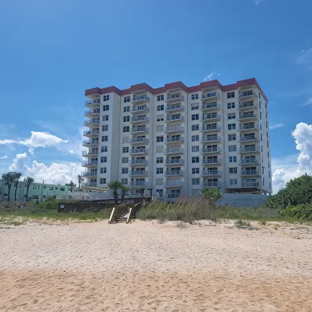 Updated Oceanfront Condo! Come and Relax by the Sea!