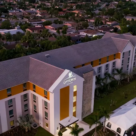 Uptown Suites Extended Stay Miami FL – Homestead