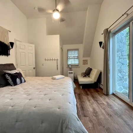Storybook House in Prime Catskills Location 5 Min to Town/10 Min to Hudson River