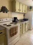 Dino Den - Charming 1-bedroom apartment in Oneonta with WiFi, AC