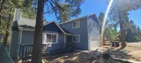 DOWNTIME: 4BR/3BA Lake Retreat w/ Sports Court, Near Snow and Lake Adventures - 2-Star