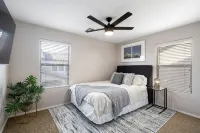 "THE HAMPTON" Gilbert I Designer Style + Comfort I 3bed/2.5bath - Boutique