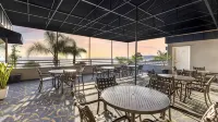Hilton Vacation Club Riviera Beach & Shores