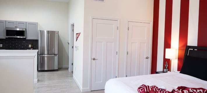Hoosier Suite Downtown Bloomington on the Square Hotels in Bloomington