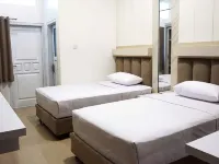 Bj. Perdana Hotel & Resort Hotels in Pasuruan