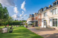 Domaine des Thômeaux, The Originals Relais - Spa