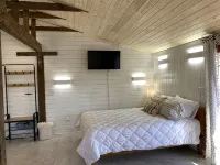 The Bunkhouse “ 5 minutes to I-75” Unique Loft across Brewery & Wedding Venues. - 3-Star