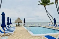 Drop Anchor Resort & Marina - Bãi biển