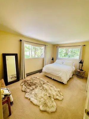 Private Hot Tub Near Big Trees & Lakes - 4-Star