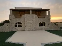 Ximitadi Estate - Parkering