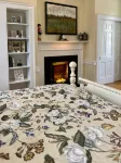 Charred Oaks Inn - 4-Star