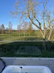 Luxurious 3 bed Lodge with private hot tub close to city of Cambridge - Hot Tub