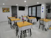 Hotel Esmeralda Plaza - Thân thiện với thú cưng