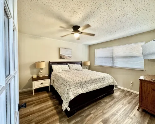 15 minutes to the airport. A peaceful nest in the middle of the city. Hotels in Owasso