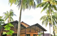 Sea Star Resort - Pool