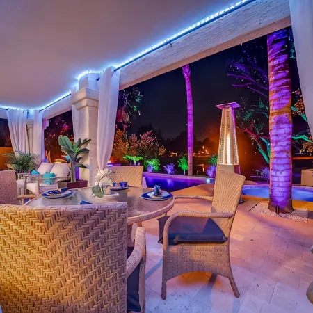 Lakefront!Free Heated Pool,Spa. Boat, Kayak. EV Charger. Ocotillo Chandler.