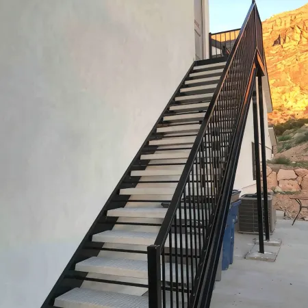 Private Scenic Stay at Sycamore Lane