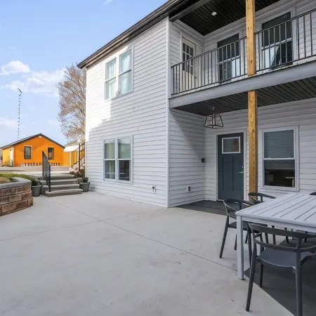Central, Beautiful Apartment in Downtown Chambersburg