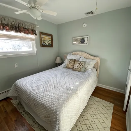 Pet Friendly - Escape in Cape May! 6 Blocks to the Beach!