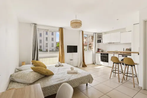 Bright Studio | Wi-Fi, Workspace & Lyon Access - 2 stjerner