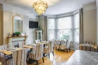 OYO Lina Guest House - servizio colazione
