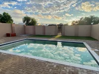 Schuetzenhaus Guesthouse - Pools