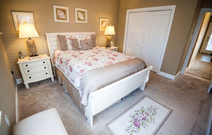 New 4BR Beach Block Home-Location, Location, Location!