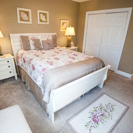 New 4BR Beach Block Home-Location, Location, Location!