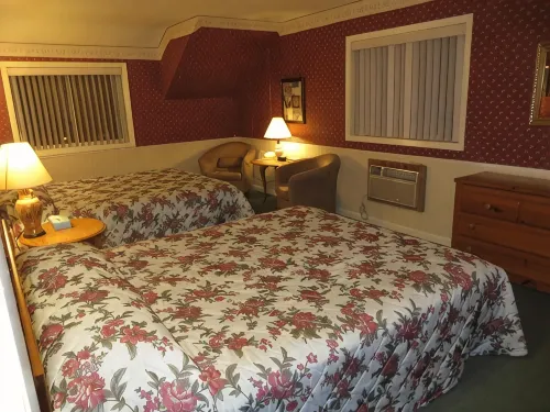 Travelers Inn Motel - Eagle River Downtown - 2-Star