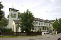 Jembo Park Hotel - Parking