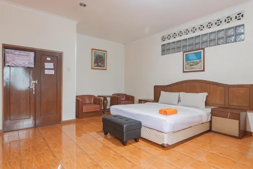 RedDoorz @ Hotel Lodaya Bandung - Balkoner