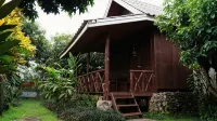 Vang Vieng Garden Bungalow - Bares