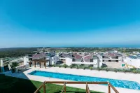 Royal Obidos Scenic Resort - Pools