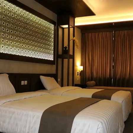 Tanjung Plaza Hotel