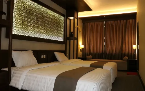 Tanjung Plaza Hotel - Bintang 3