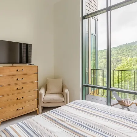Spruce Peak resort Ski In Out with Views