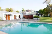 Lalapanzi Hotel & Conference Centre