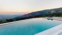 Valeni Boutique Hotel & Spa - Uima-altaat