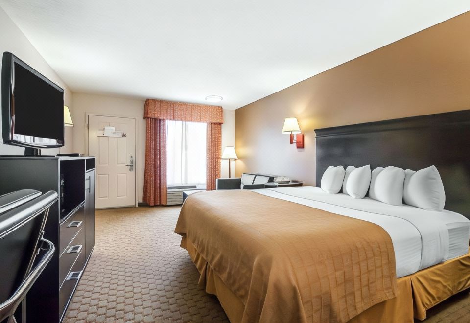 Quality Inn Savannah South - Housity