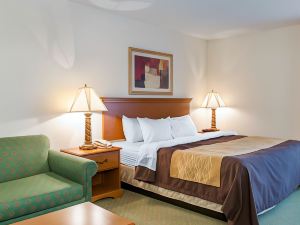 Quality Inn & Suites Near Amish Country