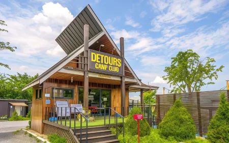 Jecheon de Tours Camp Club