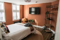Cathedral Superior Apartment Hotels in Worcester District