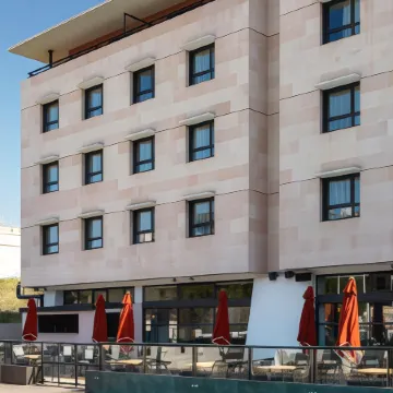 New Hotel of Marseille Отели рядом с достопримечательностью «Ла-Корниш»