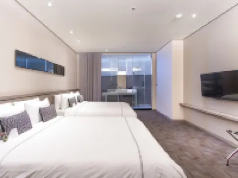 Hotel Reve Hotels near Taichung International Airport