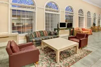 Super 8 by Wyndham Marietta/West/ATL Area Hotels in Marietta