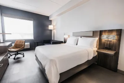 Holiday Inn Express Toronto-North York
