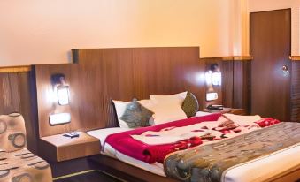 Hotel Sonamchen - Housity