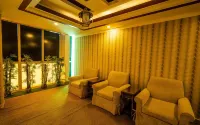 Duc Long Gia Lai Hotels & Apartment Hotels in P. Dien Hong