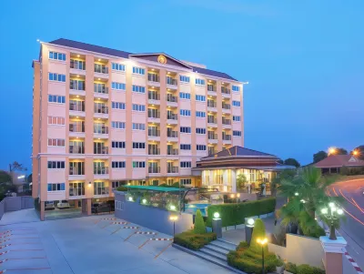 Royal Grand Pattaya Hotel in zona Wat Khao Saothong Thong
